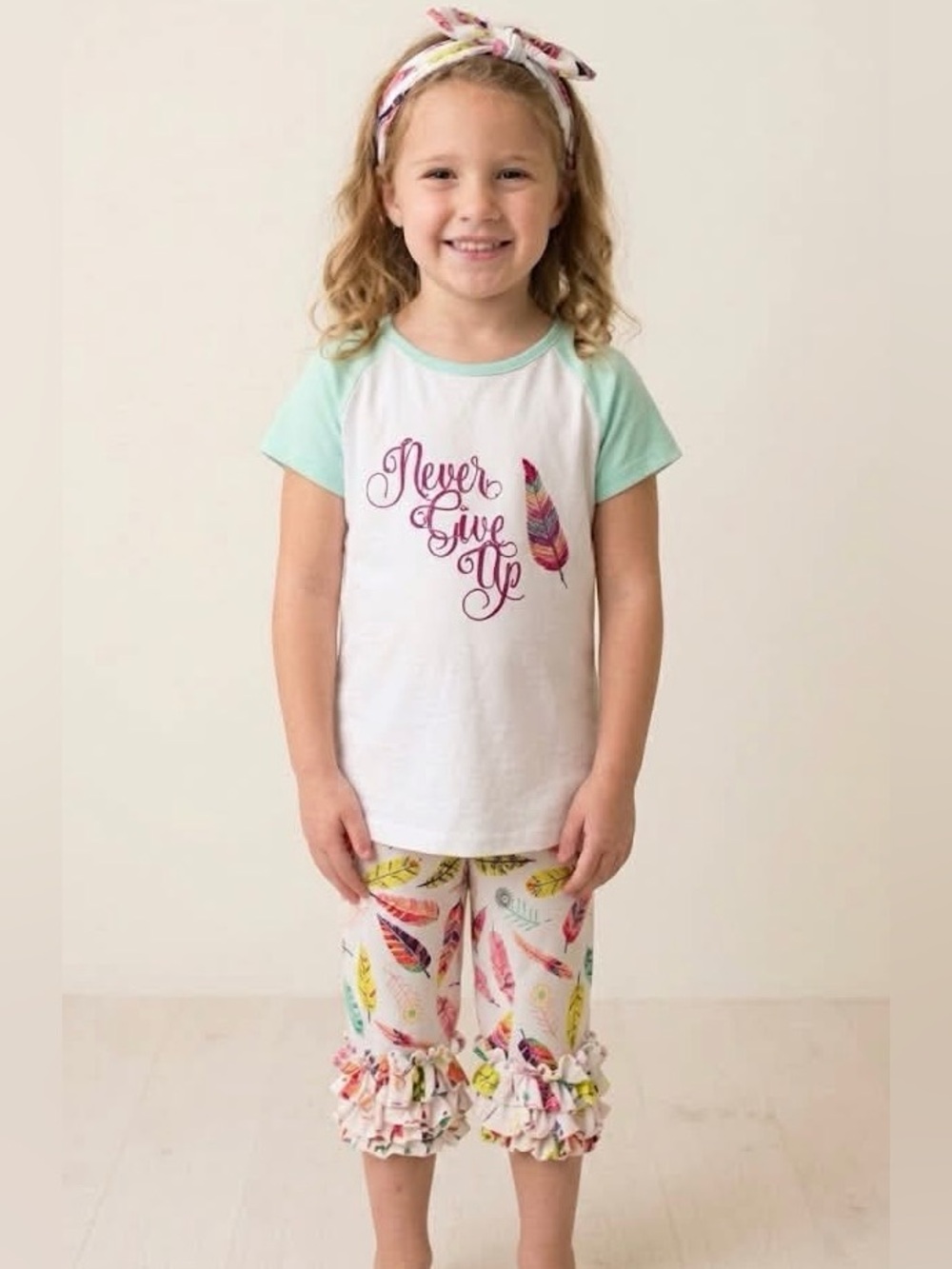 NWOT Girl's Never Give Up Boutique Outfit